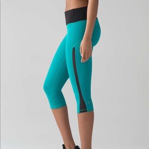 Lululemon Smooth Stride Crop 17”